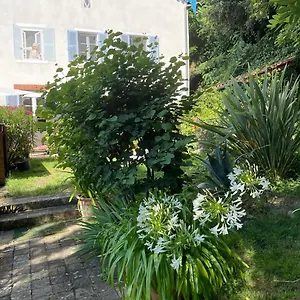Bed & Breakfast Les Agapanthes, Vaux-en-Beaujolais